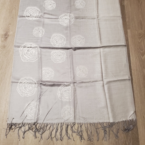 *FREE* w/ Purchase or $12 for each scarf - Picture 8 of 9